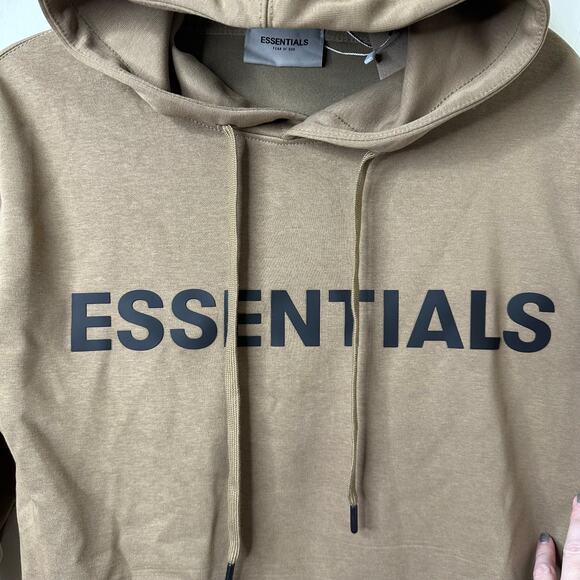 Md NWT Fear of God Essentials Hoodie Desert Taupe Fleece Pullover Streetwear FOG - Picture 2 of 10
